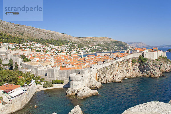 Blick über die Altstadt von Dubrovnik vom Fort St. Lawrence  Süddalmatien  Dalmatien  Adriaküste  Kroatien  Europa
