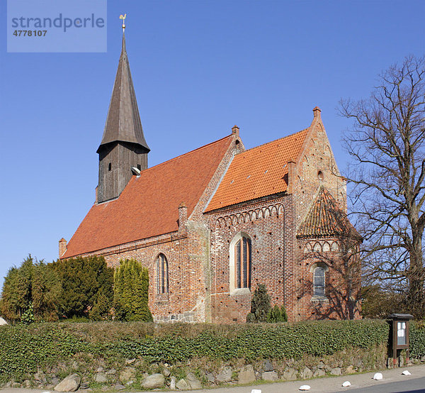Kirche  Schaprode  Insel Rügen  Mecklenburg-Vorpommern  Deutschland  Europa