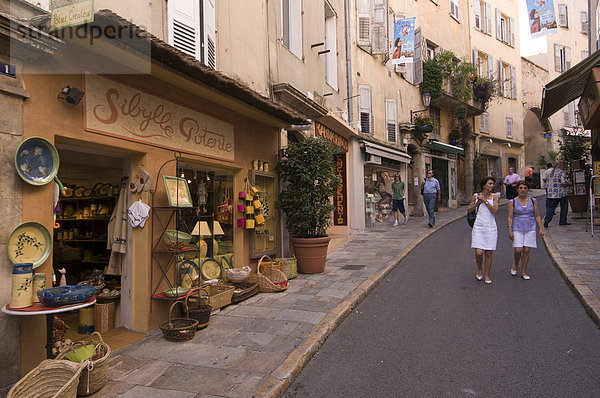 Laden in der rue Amiral de Grasse  Grasse  Provence  Frankreich  Europa