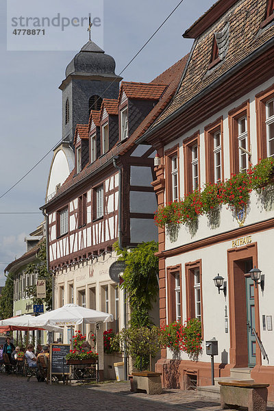 Cafe Restaurant Rathaus neben dem Rathaus  Freinsheim  Deutsche Weinstraße  Pfalz  Rheinland-Pfalz  Deutschland  Europa