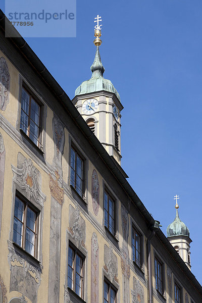 Ehemaliges Kloster der Ursulinen  bemalte Fassade  Fresken  Landsberg am Lech  Bayern  Deutschland  Europa