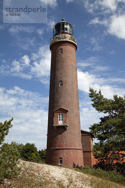 Leuchtturm am Darß  Nationalpark Vorpommersche Boddenlandschaft  Halbinsel Fischland-Darß-Zingst  Mecklenburg-Vorpommern  Deutschland  Europa