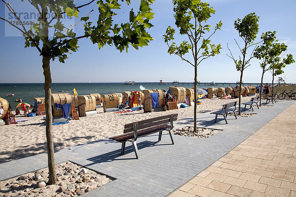 Strandpromenade  Ostseebad Kellenhusen  Lübecker Bucht  Ostseeküste  Schleswig-Holstein  Deutschland  Europa