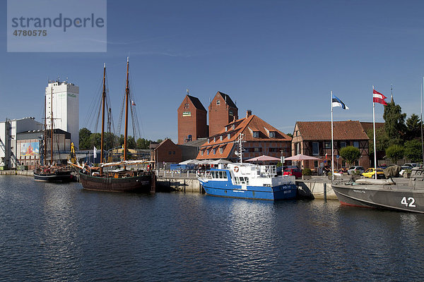 Hafen  Neustadt  Lübecker Bucht  Ostseeküste  Schleswig-Holstein  Deutschland  Europa