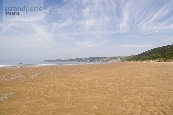 Blick auf Woolacombe von der Morte Bay Bucht aus  North West Küste  Devon  England  Großbritannien  Europa