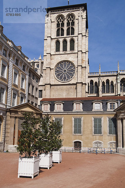 Kathedrale Saint Jean Baptiste  Saint Jean Viertel    Altstadtviertel Vieux Lyon  UNESCO Weltkulturerbe  Lyon  Frankreich  Europa