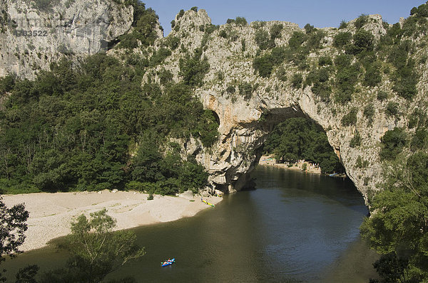 Naturbogen Pont d'Arc  Ardeche  Rhone Alpes  Frankreich  Europa