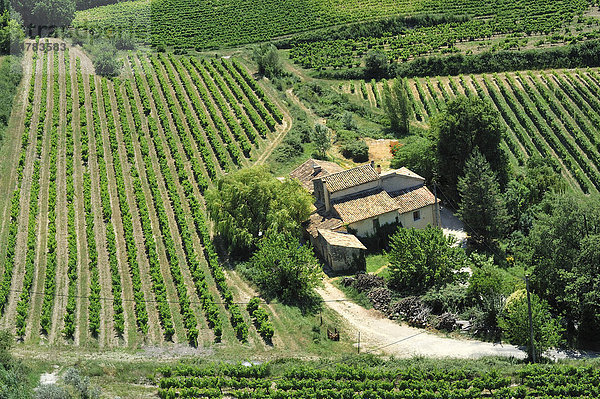 Bauernhof bei Vaison-la-Romaine  Vaucluse  Provence-Alpes-CÙte díAzur  Frankreich  Europa
