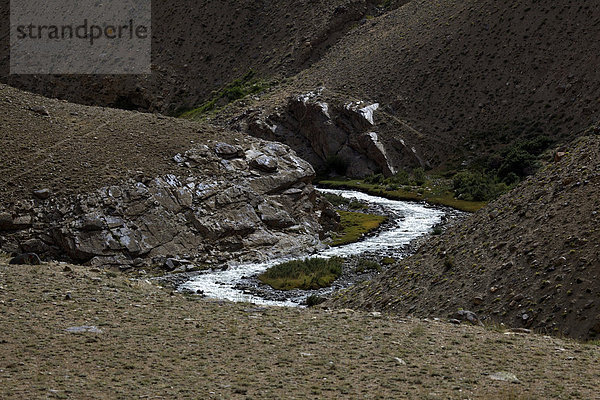 Fluss im Pamir  Tadschikistan  Zentralasien