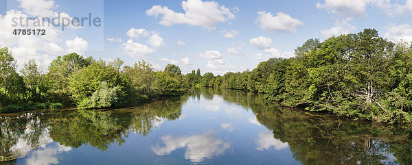 Loire bei Orleans  DÈpartement Loiret  Tal der Loire  Frankreich  Europa