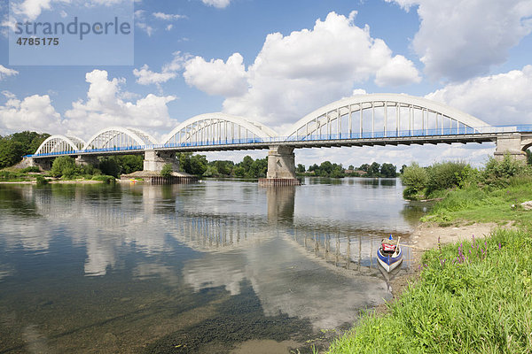 Brücke über die Loire bei Muides sur Loire  DÈpartement Loir-et-Cher  Region Central  Frankreich  Europa