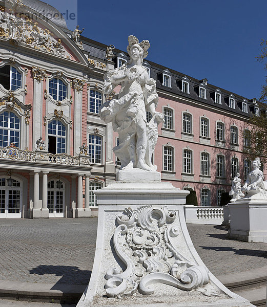 Kurfürstliches Palais  Renaissance- und Rokokobau  17. Jahrhundert  bis 1794 Residenz der Trierer Kurfürsten  Trier  Rheinland-Pfalz  Deutschland  Europa