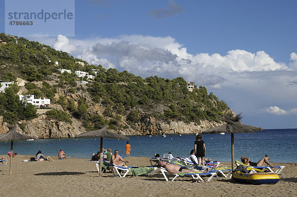 Cala de Sant Vicent  Ibiza  Pityusen  Balearen  Spanien  Europa