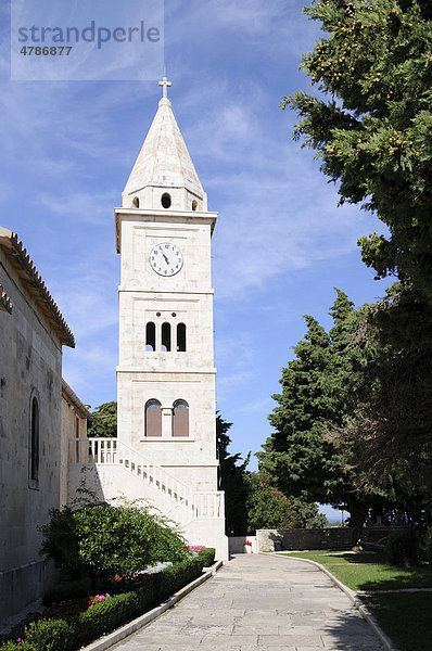 Kirche und Friedhof  Primosten  Republik Kroatien  Europa