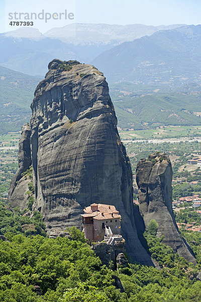 Das Kloster Roussanou in den Meteora Felsen  Thessalien  Griechenland  Europa