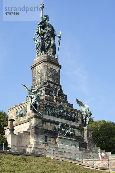 Niederwalddenkmal bei Rüdesheim am Rhein  Rheinland-Pfalz  Deutschland  Europa