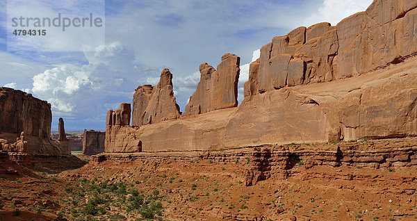 Felsformation Tower of Babel  Park Avenue Trail  Arches Nationalpark  Moab  Utah  Südwesten  Vereinigte Staaten von Amerika  USA