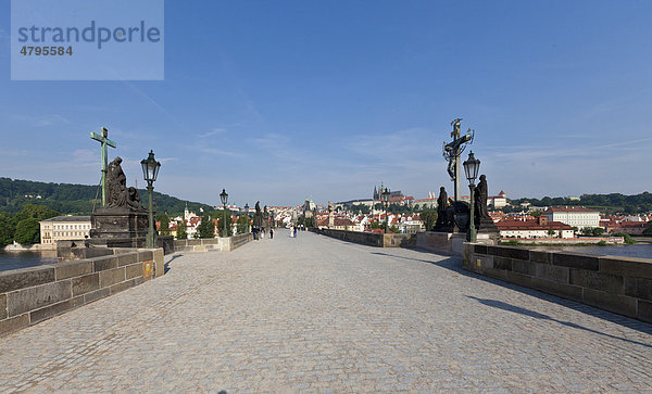 Karlsbrücke  UNESCO Weltkulturerbe  Prag  Tschechische Republik  Europa