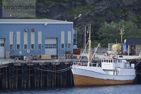 Fischkutter Vestvaering im Hafen von Bodo  Norwegen  Skandinavien  Europa