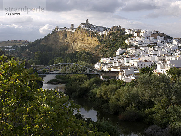 Stadtansicht von Arcos  Andalusien  Spanien  Europa