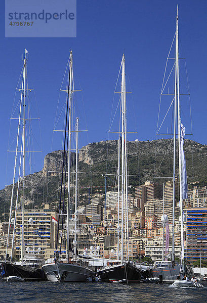 Segelyachten im Port Hercule  Monaco Yacht Show 2010  Fürstentum Monaco  CÙte d'Azur  Mittelmeer  Europa