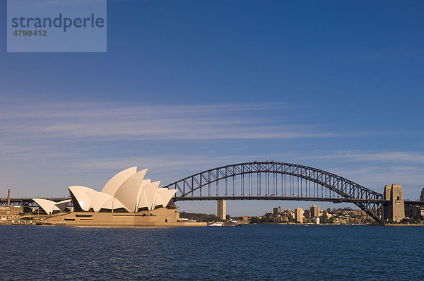 Oper Opera House und Harbour Bridge Brücke  Sydney  New South Wales  Australien