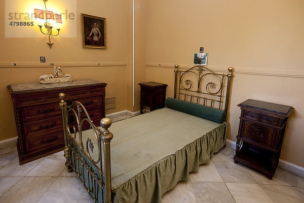 Original-Möbel im Schloss Achillion  bei Gastouri  Ost-Korfu  Insel Korfu  Ionische Inseln  Griechenland  Südeuropa  Europa