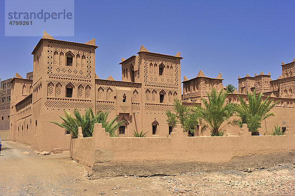 Teilansicht der restaurierten Kasbah Amerhidil  Wohnburg  Lehmburg der Berber  Straße der Kasbahs  Dadestal  Marokko  Afrika