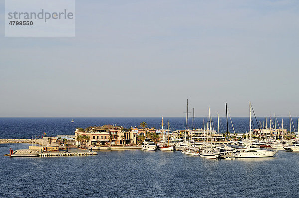 Schiffe  Yachthafen  Hafen  Denia  Costa Blanca  Provinz Alicante  Spanien  Europa