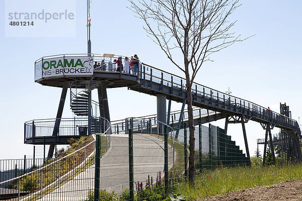 Panoramabrücke auf dem Erlebnisberg Kappe  Winterberg  Sauerland  Nordrhein-Westfalen  Deutschland  Europa