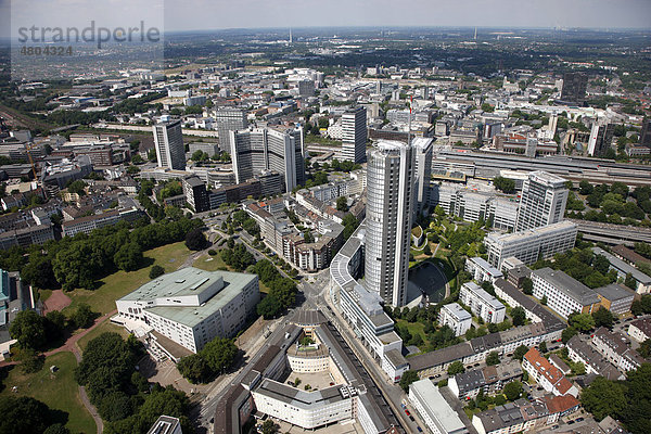Innenstadt  Aalto Theater  Oper  Hauptbahnhof  EVONIK-Zentrale und Verwaltungsgebäude RWE-Tower  rechts  Essen  Nordrhein-Westfalen  Deutschland  Europa