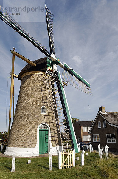 Historische Windmühle  Zoutelande  Walcheren  Provinz Zeeland  Niederlande  Benelux  Europa