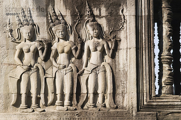 Apsara Tänzer Relief  Angkor Wat Tempel  Angkor Tempel  Siem Reap  Kambodscha  Indochina  Südostasien
