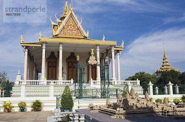 Silberpagode und Angkor Wat Modell  Königspalast  Phnom Penh  Kambodscha  Indochina  Südostasien  Asien