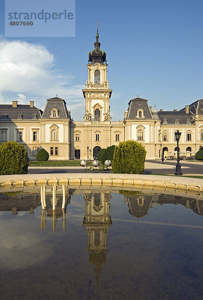 Gärten des Barockschlosses Festetics  Helikon Schlossmuseum  Keszthely am Plattensee  Ungarn  Europa
