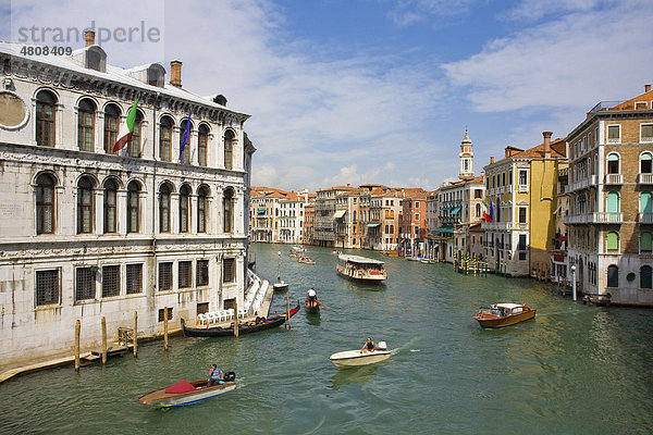 Canal Grande von der Rialtobrücke  Venedig  Venetien  Italien  Europa