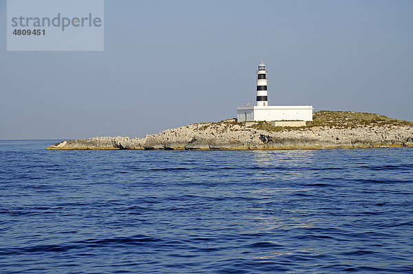 Leuchtturm  kleine Insel zwischen Ibiza und Formentera  Pityusen  Balearen  Spanien  Europa