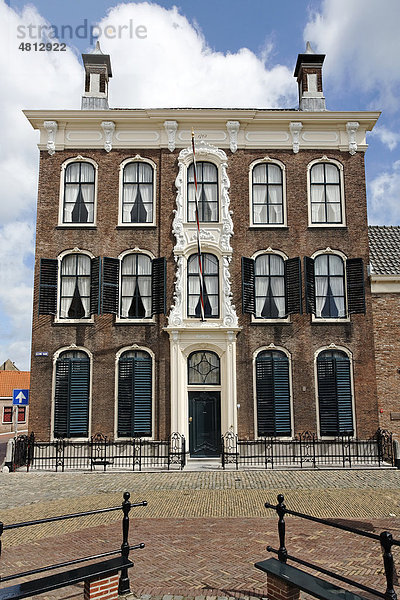 Gebäude im Stil Ludwig des XIV. am historischen Hafen  Goes  Provinz Zeeland  Niederlande  Benelux  Europa