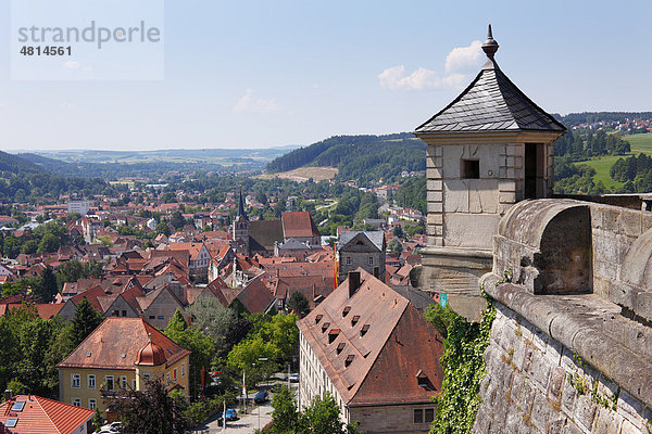 Blick von Festung Rosenberg über Kronach  Oberfranken  Franken  Bayern  Deutschland  Europa
