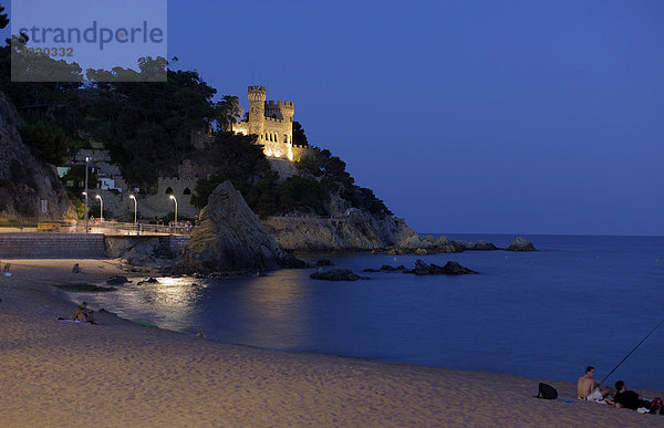 Burg im Privatbesitz  Strand von Lloret de Mar  Costa Brava  Spanien  Europa