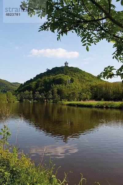 Europa  Deutschland  Rheinpfalz  Blick auf Schloss Nassau mit Lahn