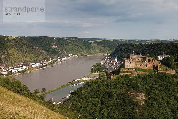 Europa  Deutschland  Rheinland-Pfalz  Blick auf Dorf und Schloss