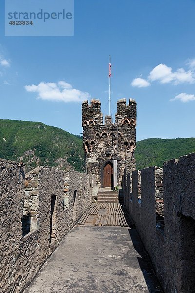 Europa  Deutschland  Rheinland-Pfalz  Blick auf die Burg Rheinstein