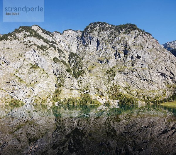 Deutschland  Bayern  Oberbayern  Kaunerwand  Blick auf den Nationalpark Berchtesgaden am Obersee