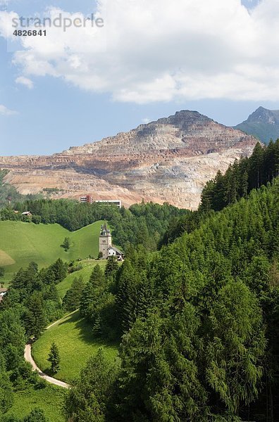 Österreich  Steiermark  Eisenerz  Schichtturm  Blick auf den Erzberg (Ennstaler Alpen)