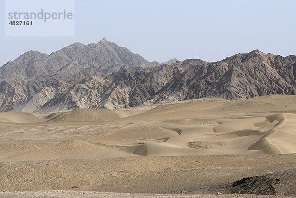 Sanddünen in der Wüste Gobi  Seidenstraße  Dunhuang  Gansu  China  Asien