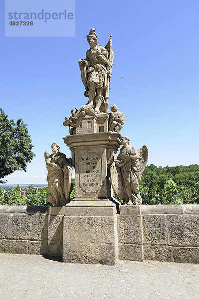 Steinfigurenallee  Barborska  Kuttenberg  Kutna Hora  Tschechien  Tschechische Republik  Europa