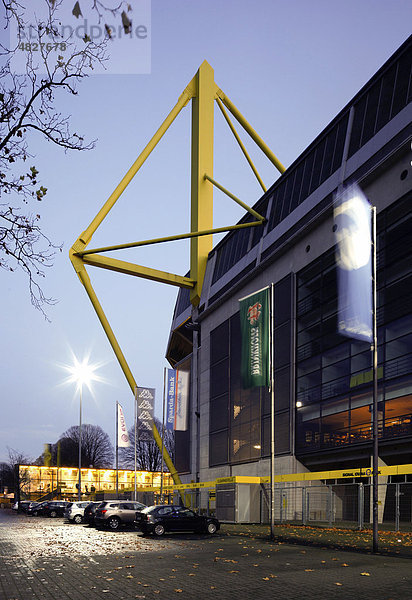 Westfalenstadion  Signal-Iduna-Park  Borussia Dortmund  Dortmund  Ruhrgebiet  Nordrhein-Westfalen  Deutschland  Europa