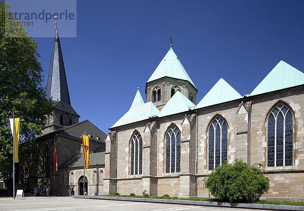 Essener Münster oder Münsterkirche  Dom  Essen  Ruhrgebiet  Nordrhein-Westfalen  Deutschland  Europa