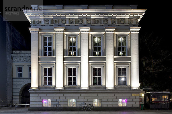 Opernpalais  Unter den Linden  Berlin-Mitte  Berlin  Deutschland  Europa